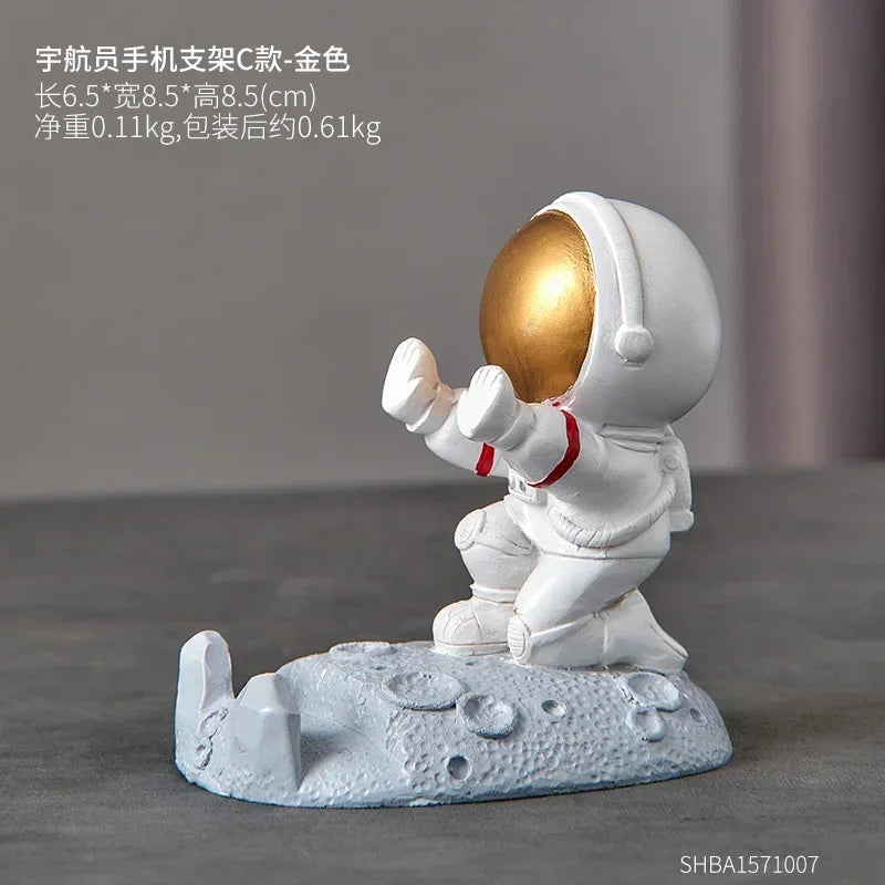 Nordic Astronaut Phone Holder – Resin Space-Themed Desk Ornament for Office & Home - Image 8