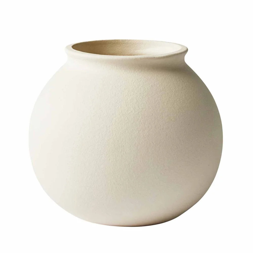 Matte Ceramic Round Vase – 6.69" Soft Minimalist Decorative Centerpiece for Indoor Floral Display - Image 2